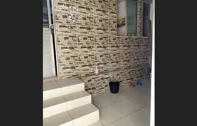 Imagem: A casa possui 3 Dormitórios, 2 Banheiros, 100m² de Área e