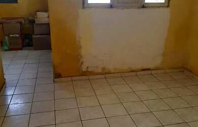 Imagem 5: vendo casa de esquina com terreno medindo 140 metros quadrados