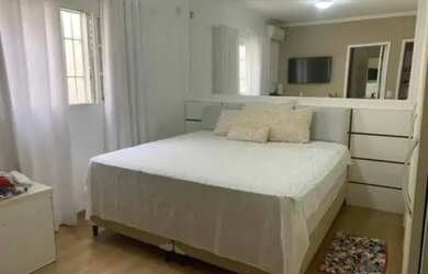 Imagem 8: VENDO ESSA CASA NO FLORES PRÓXIMO AO RESTAURANTE MIRA FLORES