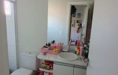 Imagem 8: Vende-se casa térrea no Condominio Vistas com 2 suítes, bairro R. Lipa...