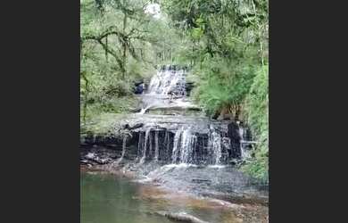 Imagem: A chácara possui 100.000m² de Área e está localizado em