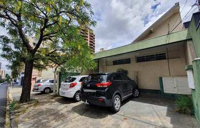 Imagem: O depósito possui 3 Vagas na garagem, 114m² de Área e está