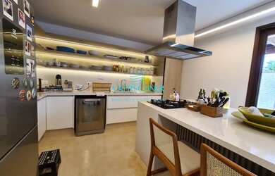 Imagem 14: CASA MARAVILHOSA, NOVINHA LINDA E ACONCHEGANTE NO CANTO DIREITO DA PRAIA...