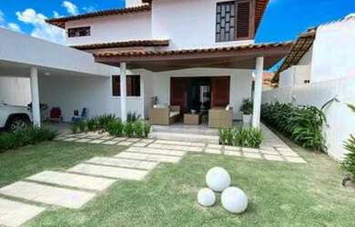 Imagem: A casa em condomínio possui 4 Dormitórios, 5 Banheiros, 4