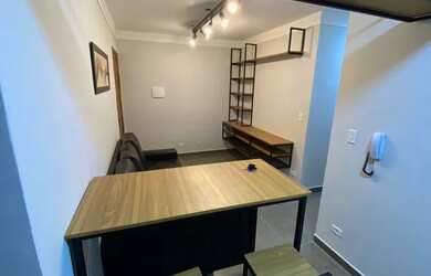 Imagem: O apartamento possui 2 Dormitórios, 2 Banheiros, 1 Vaga na