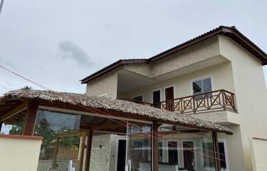 Imagem: A casa em condomínio possui 3 Dormitórios, 4 Banheiros, 3