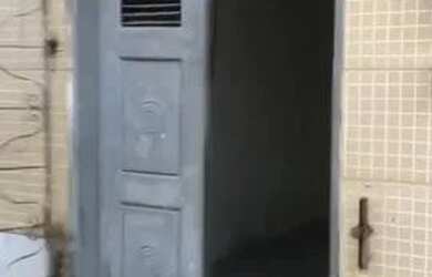 Imagem: A casa possui 2 Dormitórios, 1 Banheiro e está localizado