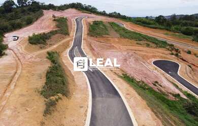 Imagem: O terreno possui 360m² de Área e está localizado em Matias