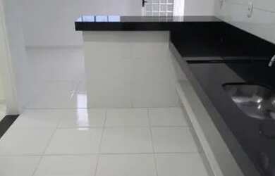 Imagem: A casa possui 1 Dormitório, 1 Banheiro, 1 Vaga na garagem