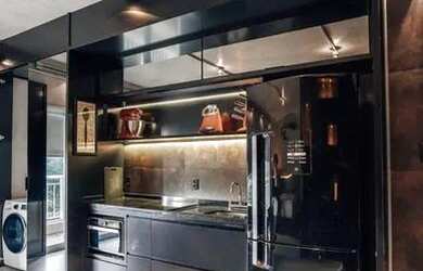 Imagem: O apartamento possui 1 Dormitório, 1 Banheiro, 1 Vaga na garagem