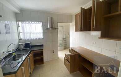 Imagem: O apartamento possui 3 Dormitórios, 2 Banheiros, 1 Vaga na