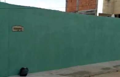 Imagem: A casa possui 1 Dormitório, 1 Banheiro, 160m² de Área e