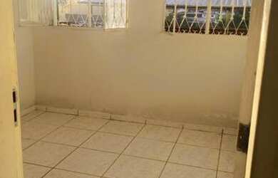 Imagem: A casa possui 1 Dormitório, 1 Banheiro, 55m² de Área e está