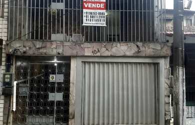 Imagem: A casa possui 4 Dormitórios, 3 Banheiros, 1 Vaga na garagem