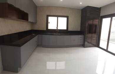 Imagem: A casa em condomínio possui 3 Dormitórios, 2 Banheiros, 2