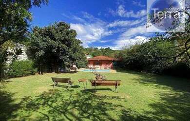 Imagem: A casa em condomínio possui 3 Dormitórios, 5 Banheiros, 4