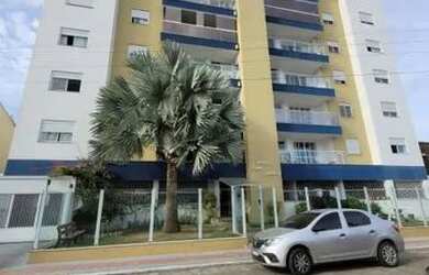 Imagem: O apartamento possui 3 Dormitórios, 1 Banheiro, 1 Vaga na garagem