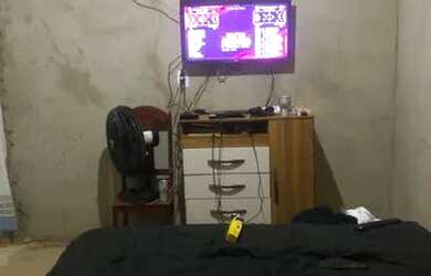 Imagem 1: casa na estrutural. Varanda, 10m² de Área, 1 Vaga na garageme1 Dormitório