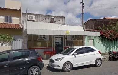 Imagem: A casa possui 2 Dormitórios, 3 Banheiros, 210m² de Área e