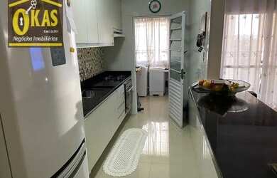 Imagem: O apartamento possui 2 Dormitórios, 2 Banheiros, 1 Vaga na