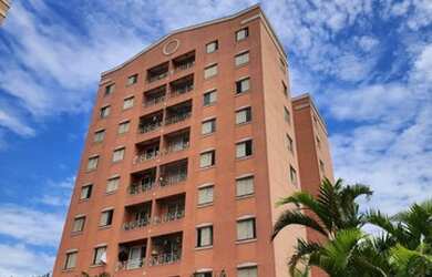 Imagem: O apartamento possui 3 Dormitórios, 1 Banheiro, 1 Vaga na garagem