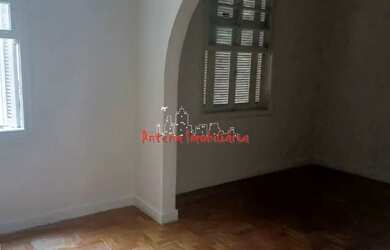 Imagem: O apartamento possui 2 Dormitórios, 1 Banheiro, 70m² de Área