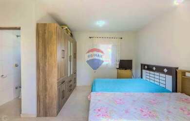 Imagem: A casa possui 2 Dormitórios, 2 Banheiros, 1 Vaga na garagem