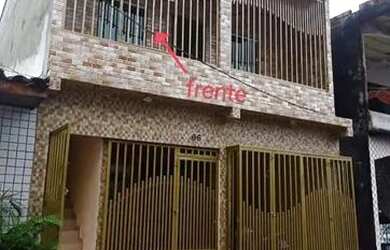 Imagem: A casa possui 2 Dormitórios, 1 Banheiro e está localizado