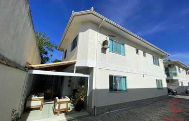 Imagem: A casa possui 3 Dormitórios, 3 Banheiros, 1 Vaga na garagem