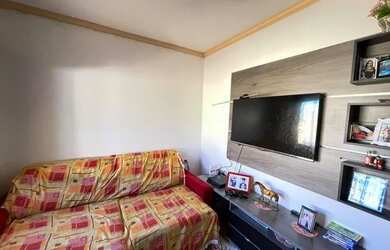 Imagem: A casa possui 3 Dormitórios, 4 Banheiros, 3 Vagas na garagem