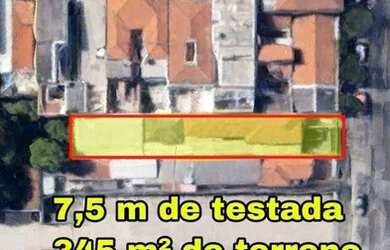 Imagem: A casa possui 4 Dormitórios, 3 Banheiros, 345m² de Área e