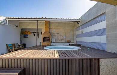 Imagem: O apartamento na cobertura possui 3 Dormitórios, 3 Banheiros