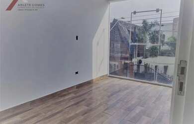 Imagem: O apartamento possui 2 Dormitórios, 1 Banheiro, 2 Vagas na