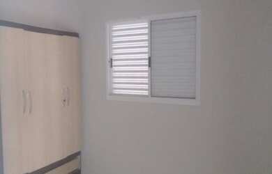 Imagem: A casa possui 2 Dormitórios, 1 Banheiro, 1 Vaga na garagem