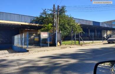 Imagem: O depósito possui 2.700m² de Área e está localizado em