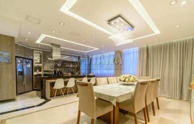 Imagem: A casa possui 3 Dormitórios, 5 Banheiros, 5 Vagas na garagem