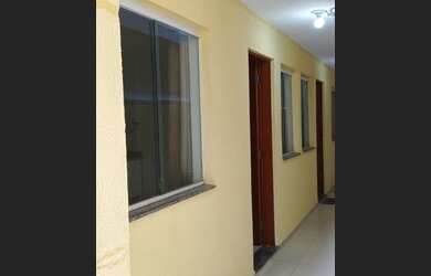 Imagem: O apartamento possui 1 Dormitório, 1 Banheiro, 33m² de Área