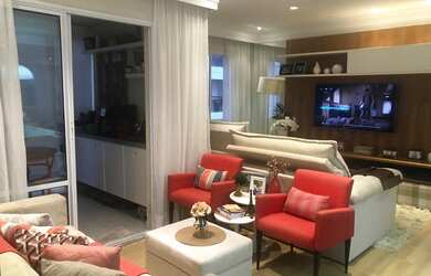 Imagem: O apartamento possui 2 Dormitórios, 2 Banheiros, 2 Vagas na