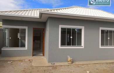 Imagem: A casa possui 3 Dormitórios, 2 Banheiros, 1 Vaga na garagem