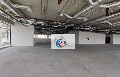 Imagem: O depósito possui 5 Vagas na garagem, 2.220m² de Área e