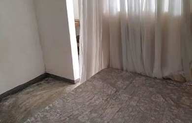 Imagem 6: Alugo quitinete no bairro Santa Terezinha Mil reais,tudo incluso