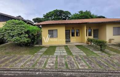 Imagem: A casa em condomínio possui 3 Dormitórios, 2 Banheiros, 2