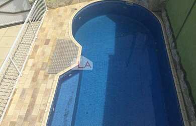 Imagem: A casa possui 5 Dormitórios, 5 Banheiros, 3 Vagas na garagem