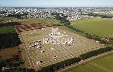 Imagem: O terreno possui 402m² de Área e está localizado em Recanto