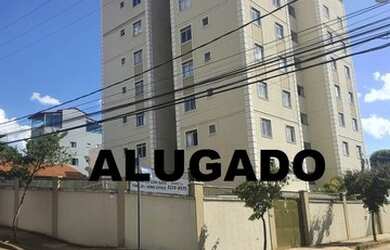 Imagem: O apartamento possui 3 Dormitórios, 1 Banheiro, 1 Vaga na garagem