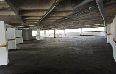 Imagem: O depósito possui m² de Área e está localizado em Barro