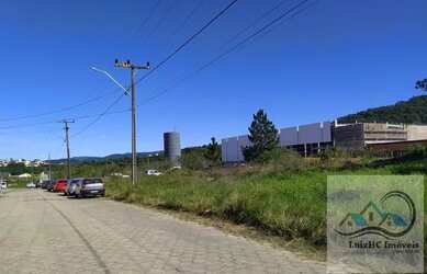 Imagem: O terreno possui 720m² de Área e está localizado em Areias