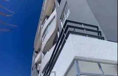 Imagem: O apartamento possui 3 Dormitórios, 1 Banheiro, 1 Vaga na garagem