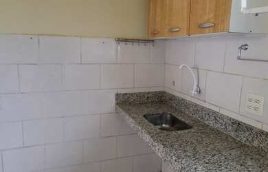 Imagem 2: Alugo Apto Por imobiliária