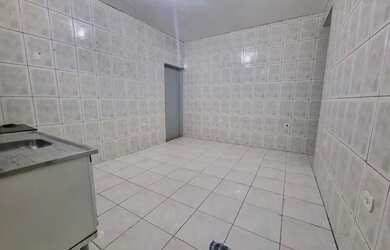 Imagem: A casa possui 2 Dormitórios, 2 Banheiros, 1 Vaga na garagem